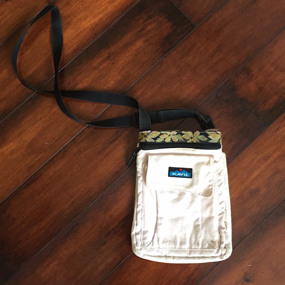 Light Pink Kavu Cross Body Purse
